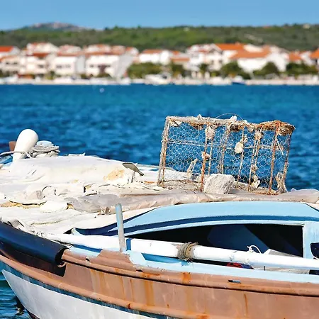 Two-bedroom In Kanica شقة *