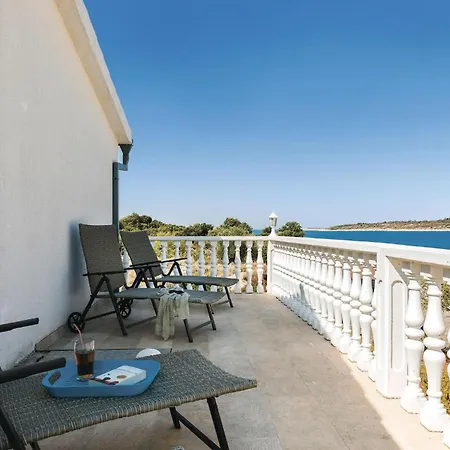 Two-bedroom In Kanica 公寓 *