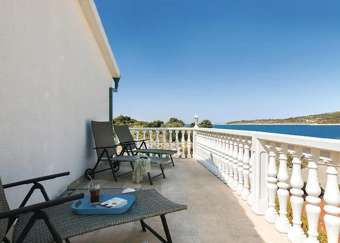 Two-bedroom In Kanica דירה *